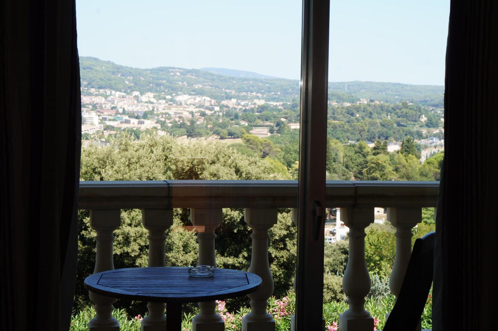 Logis Hotel Le Col De L'Ange Draguignan Room photo